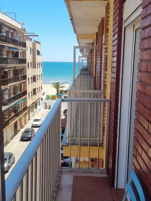 Lovely Three-Bedroom Apartment In Puerto De Sagunt Sagunto エクステリア 写真