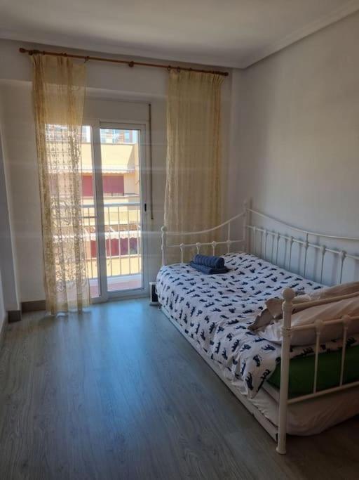 Lovely Three-Bedroom Apartment In Puerto De Sagunt Sagunto エクステリア 写真